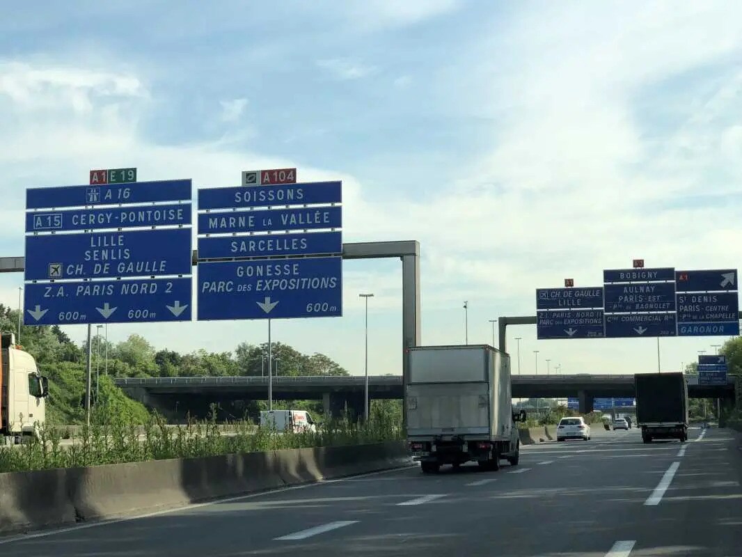 13 Avenue Albert Einstein, Le Blanc-Mesnil for lease Building Photo- Image 1 of 3