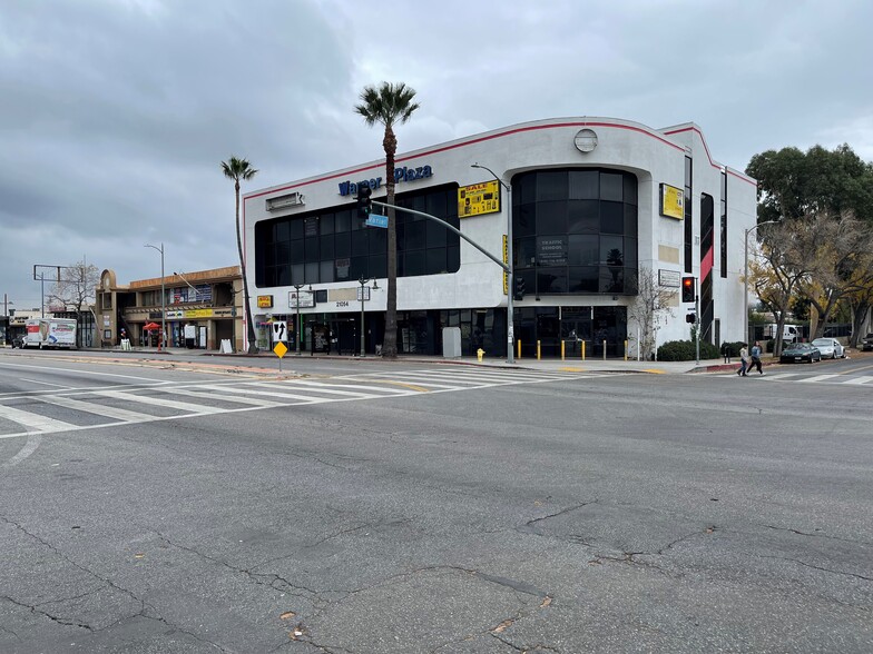 21054 Sherman Way, Canoga Park, CA for lease - Building Photo - Image 1 of 1