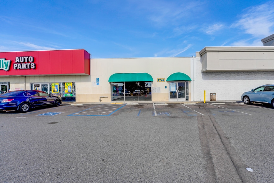2744-2790 Midway Dr, San Diego, CA for lease - Building Photo - Image 3 of 6