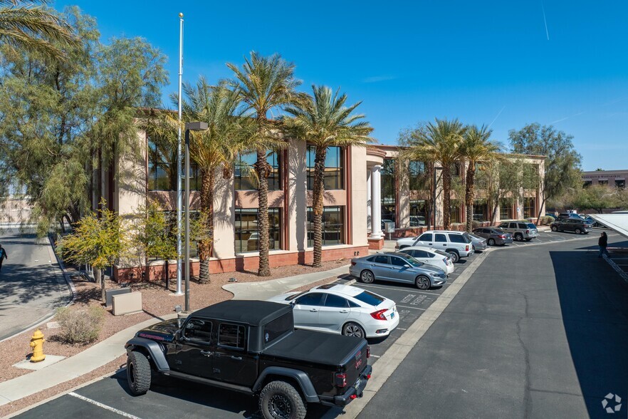 1389 Galleria Dr, Henderson, NV for lease - Building Photo - Image 2 of 5