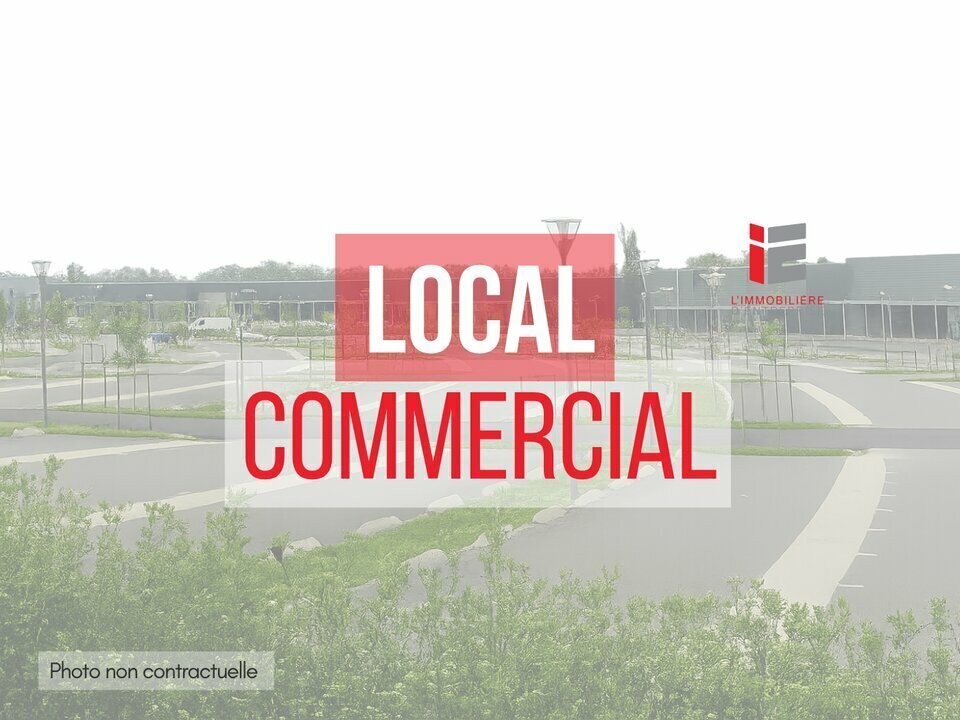 Retail in Vitré for sale Building Photo- Image 1 of 4