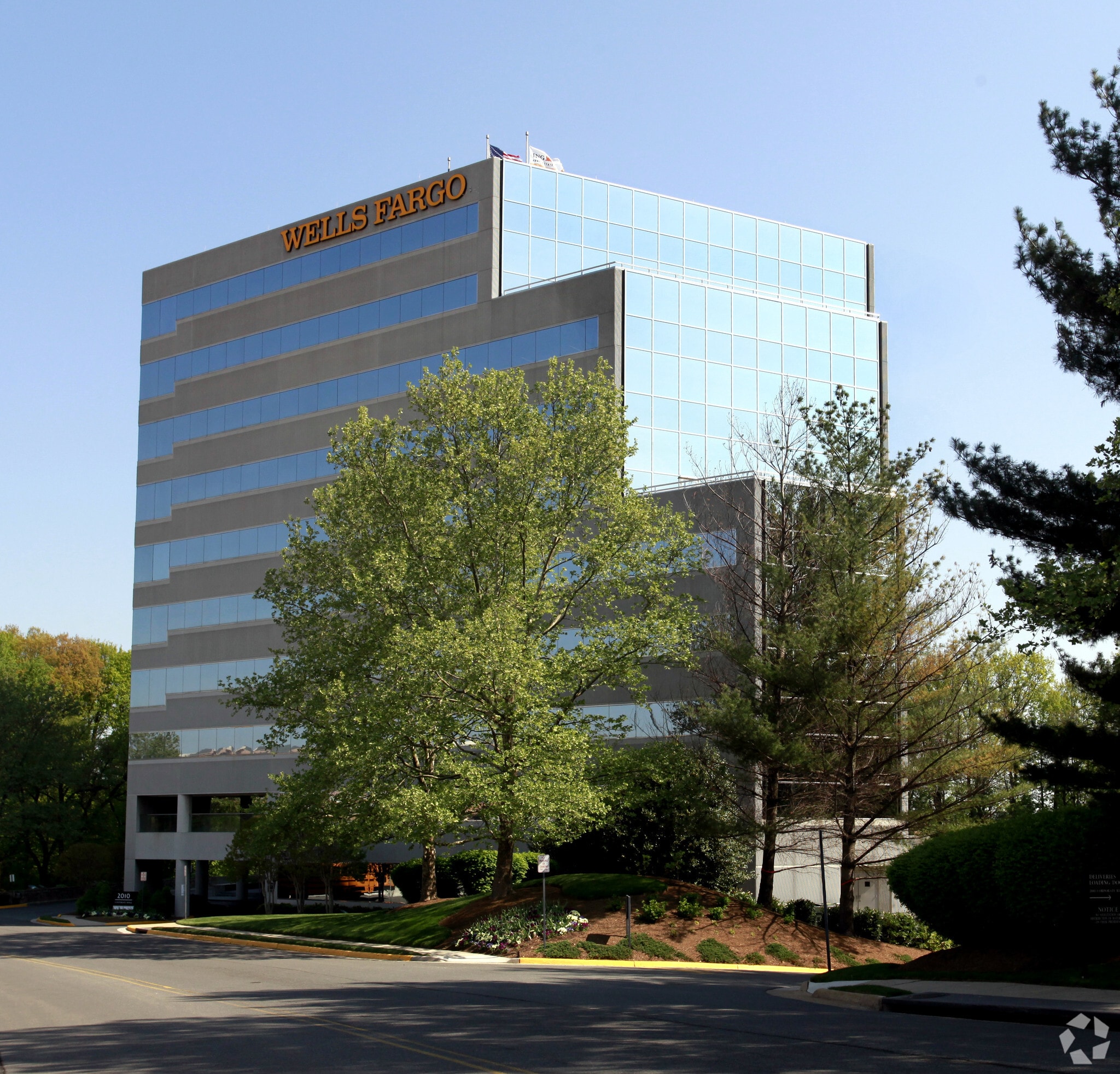 2010 Corporate Ridge Rd, McLean, VA for lease Building Photo- Image 1 of 19