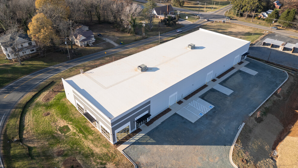 3641 Forrest Ave, Efland, NC for lease - Building Photo - Image 3 of 6