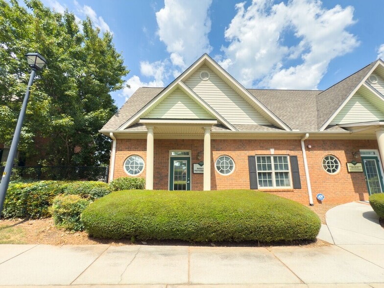 4485 Tench Rd, Suwanee, GA for lease - Building Photo - Image 1 of 11