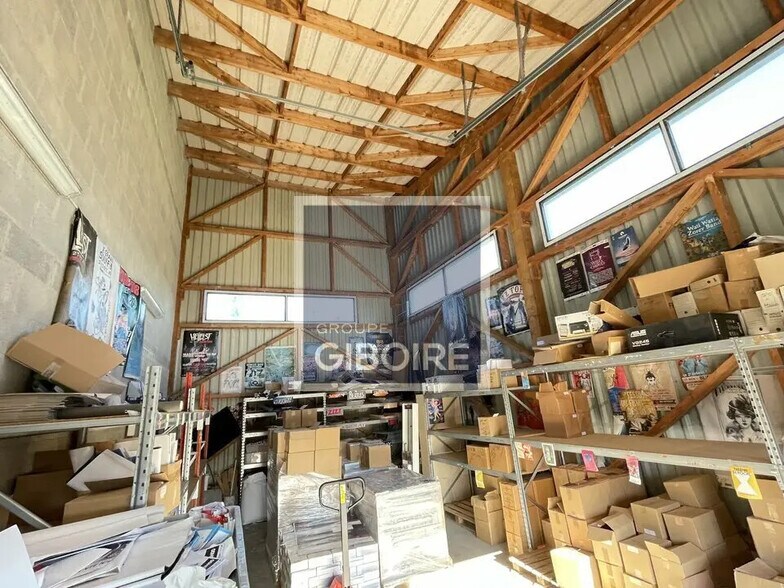 Industrial in Noyal-Châtillon-sur-Seiche for lease - Interior Photo - Image 2 of 5