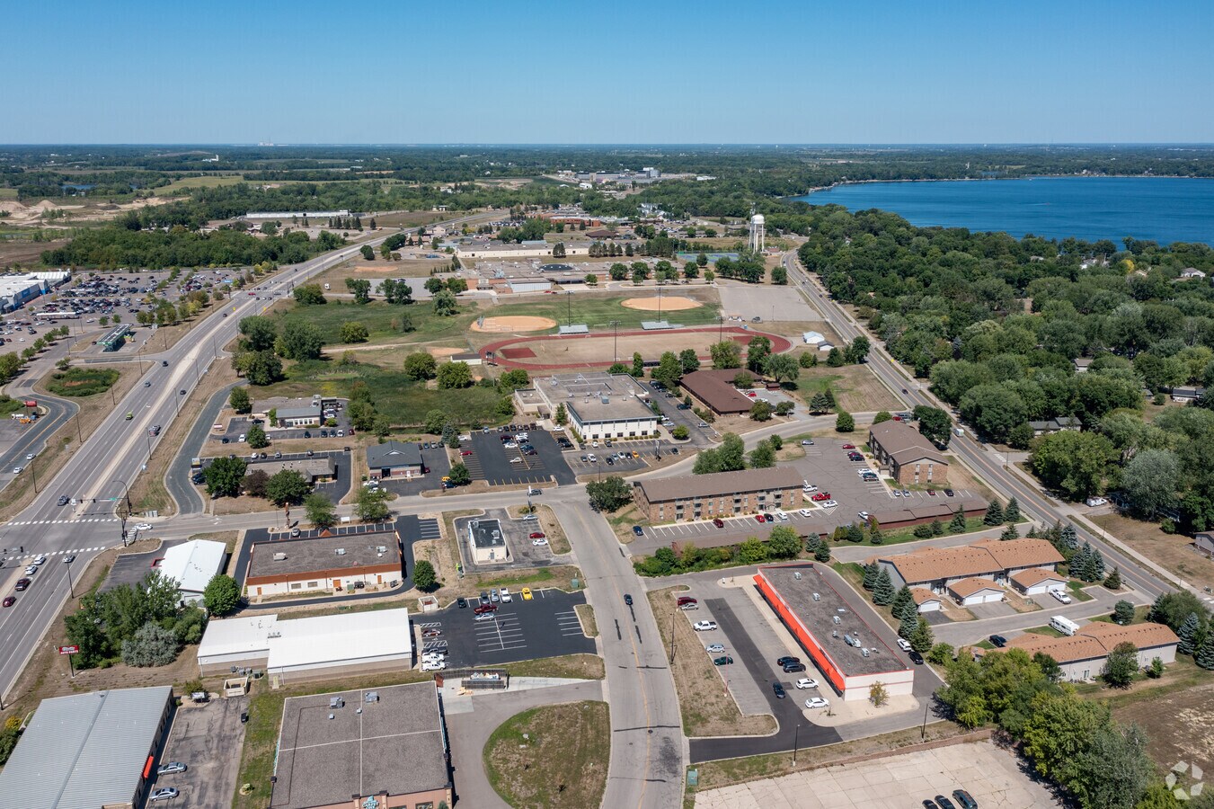 1008 Commercial Dr, Buffalo, MN 55313