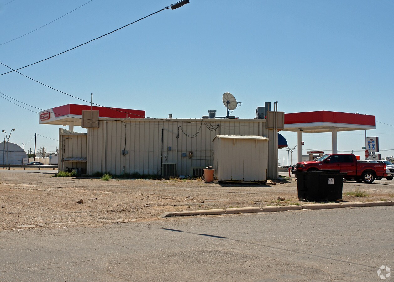 204 Main St, Abernathy, TX 79311