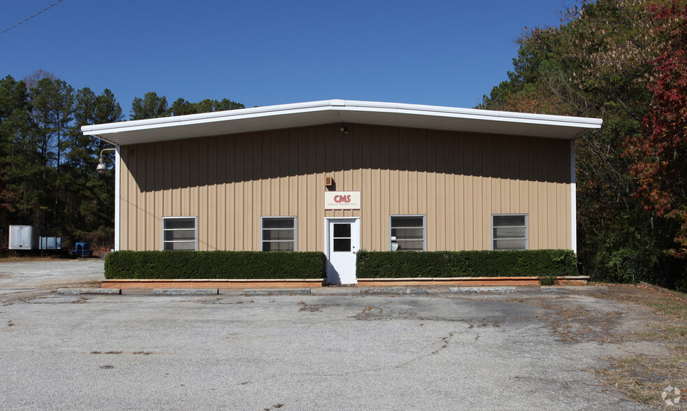 6034 Hillandale Dr, Lithonia, GA for lease - Building Photo - Image 2 of 2