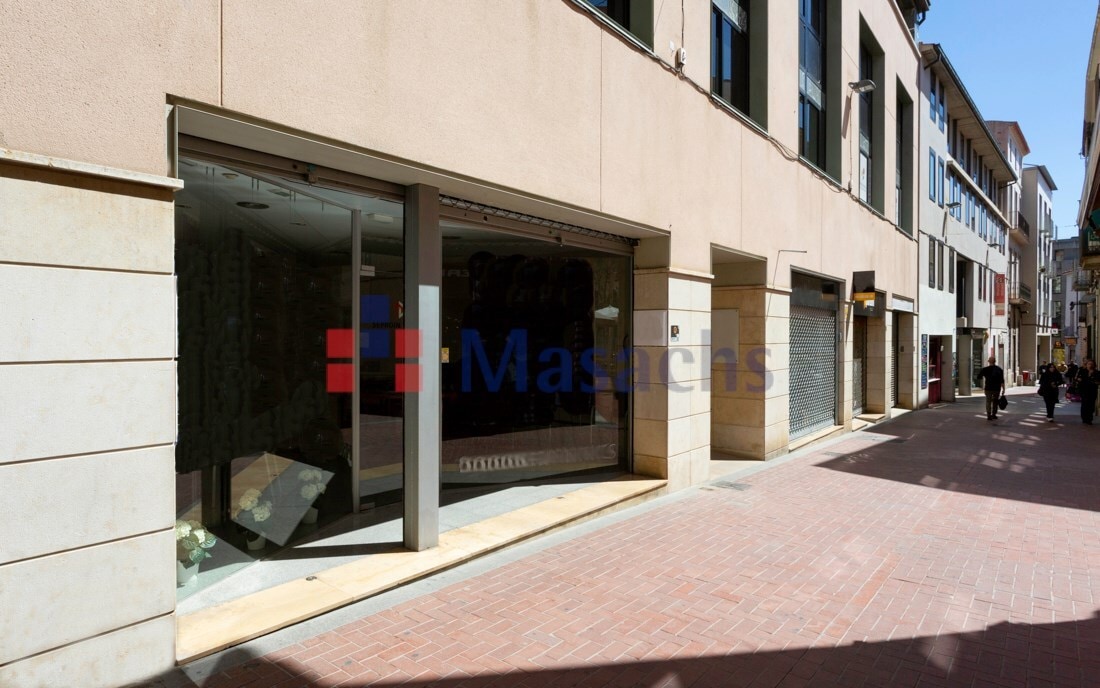 Retail in Terrassa, Barcelona for lease Construction Photo- Image 1 of 20