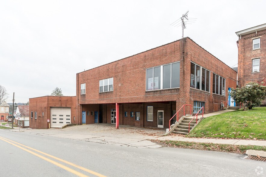 116-118 E Neshannock Ave, New Wilmington, PA for sale - Primary Photo - Image 1 of 1