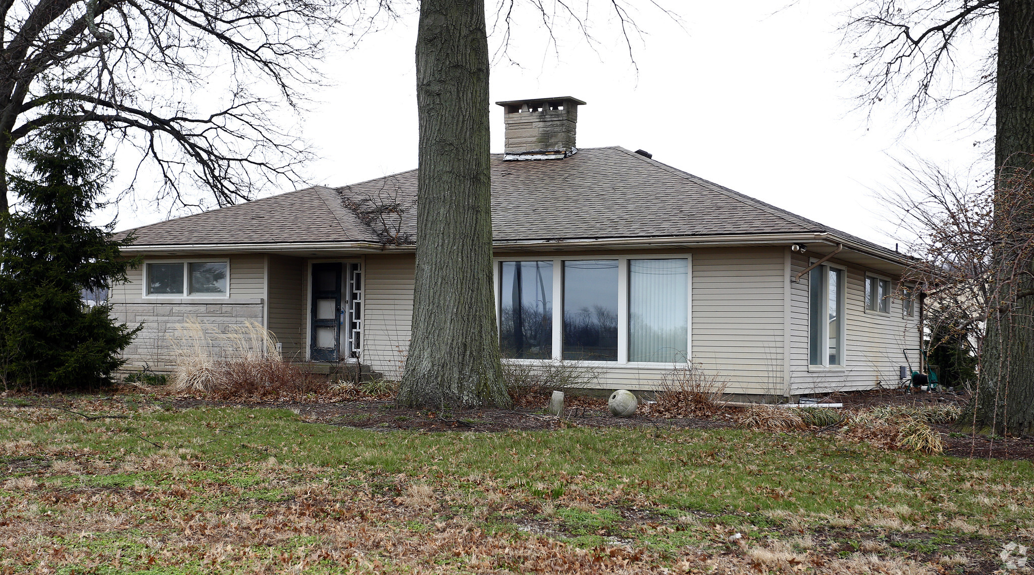 1309 N Fruitridge Ave, Terre Haute, IN for sale Primary Photo- Image 1 of 1