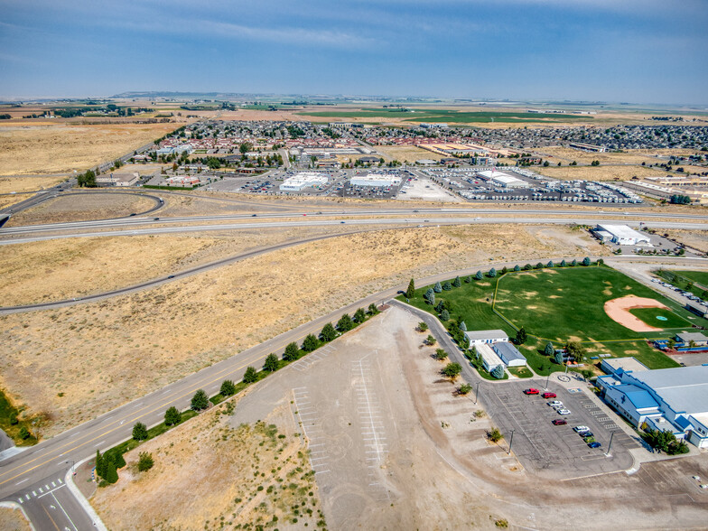 Saint Thomas Drive, Pasco, WA for sale - Building Photo - Image 2 of 31