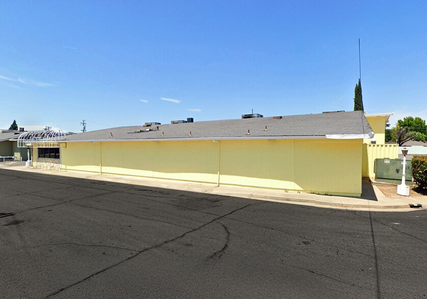 1001 Clark Ave, Yuba City, CA for lease - Building Photo - Image 3 of 10