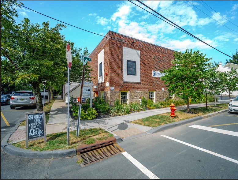 204 N Union St, Lambertville, NJ for sale - Primary Photo - Image 1 of 11