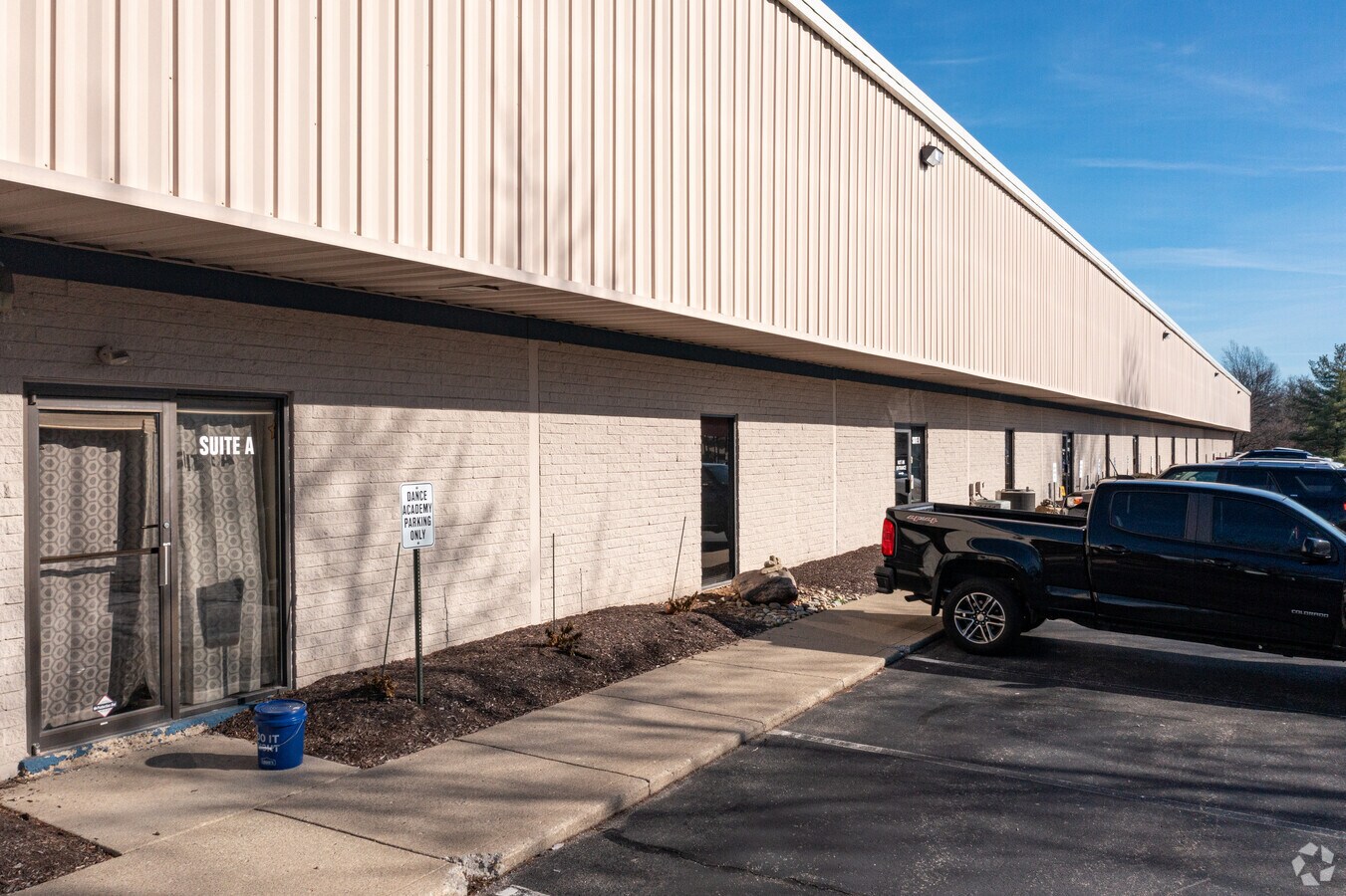 11444 Deerfield Rd, Blue Ash, OH 45242