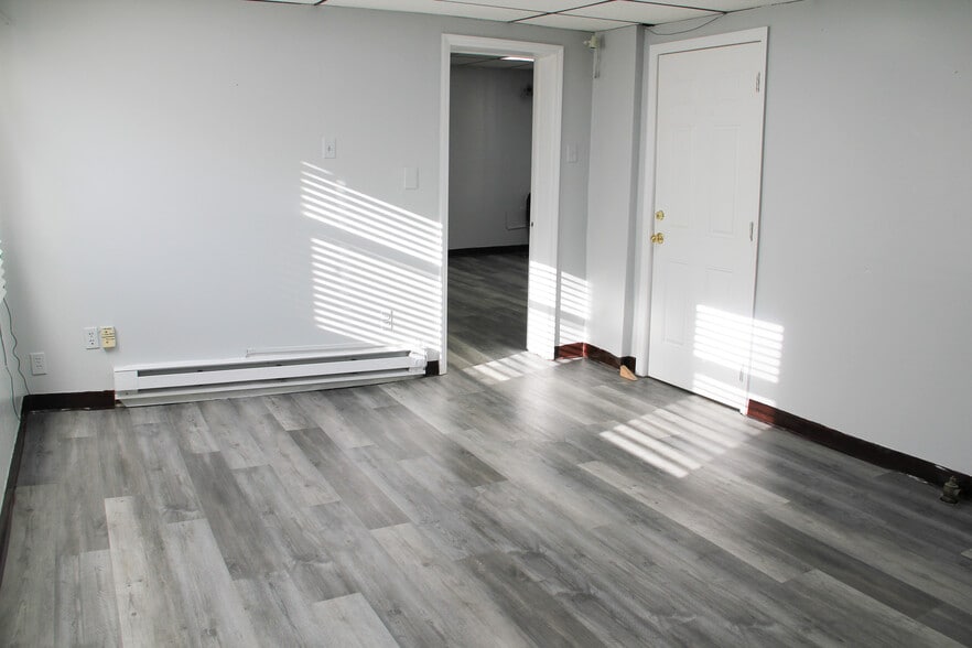 599 Bloomfield Ave, Bloomfield, NJ for lease - Building Photo - Image 3 of 8