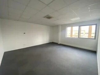 More details for Avenue Roland Moreno, Frépillon - Flex for Lease