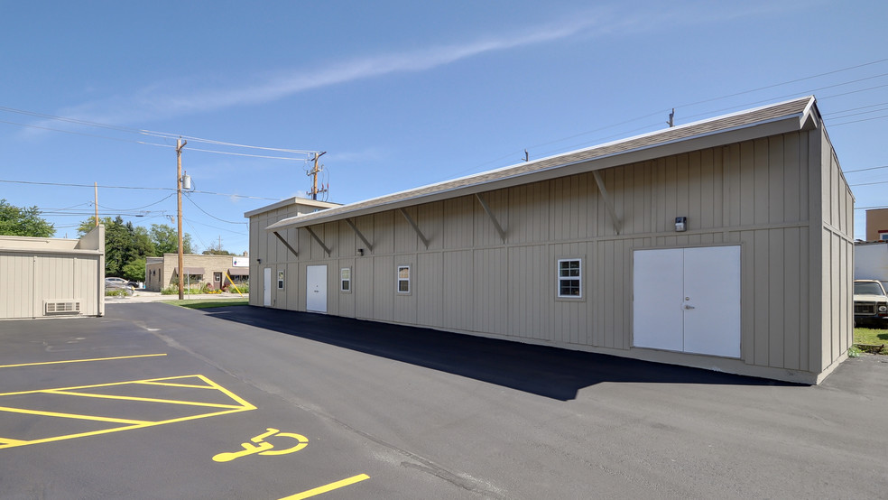 2940 Wisconsin St, Sturtevant, WI for lease - Building Photo - Image 2 of 2