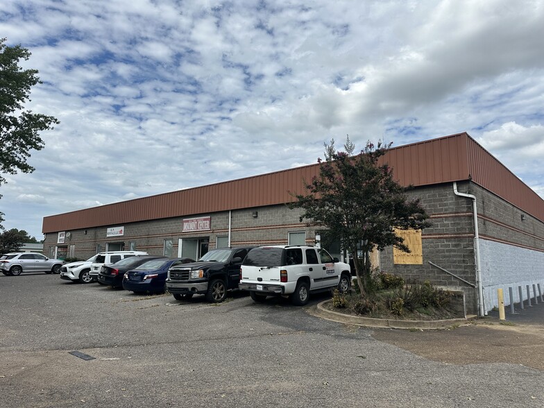 4200 Lamar Ave, Memphis, TN for lease - Building Photo - Image 1 of 16