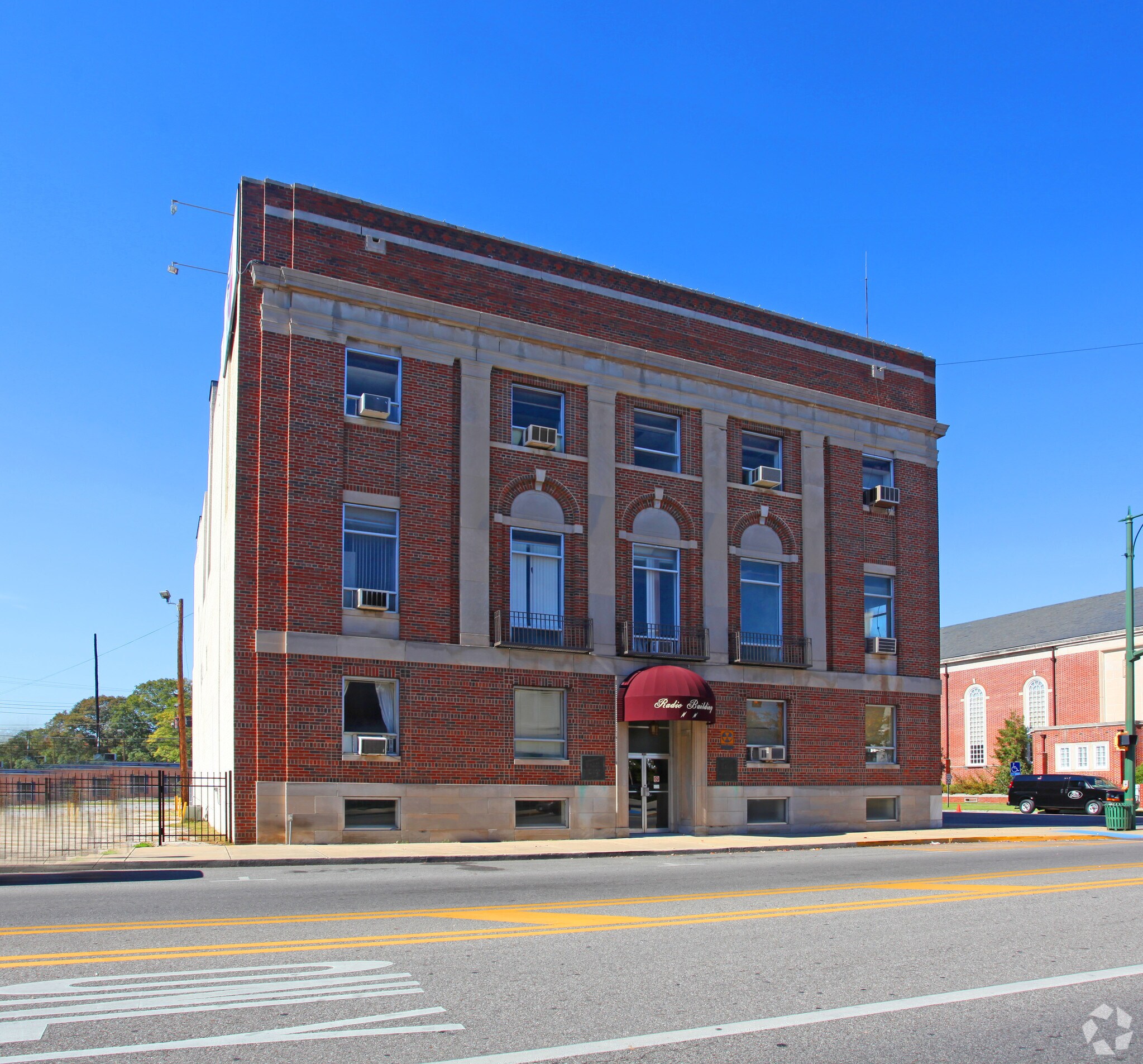 1330 Noble St, Anniston, AL for sale Primary Photo- Image 1 of 1
