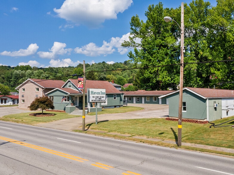 302 Wheeling Ave, Glen Dale, WV for sale - Primary Photo - Image 1 of 1