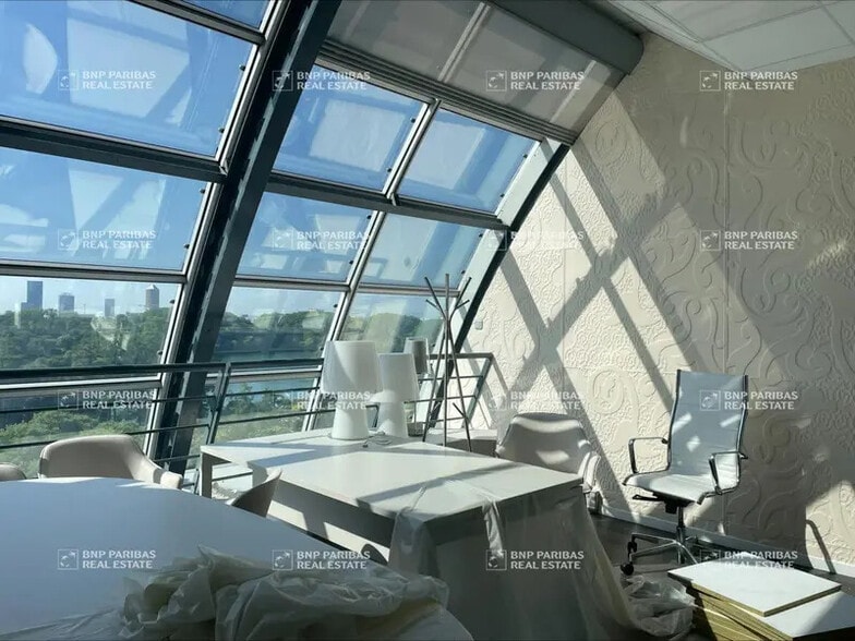 Office in Lyon for sale - Building Photo - Image 3 of 19