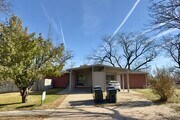 AIR PARK DUPLEX - Convenience Store