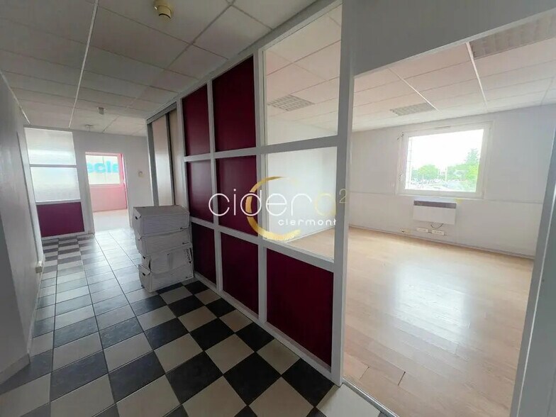 Office in Clermont-Ferrand for sale - Building Photo - Image 3 of 8