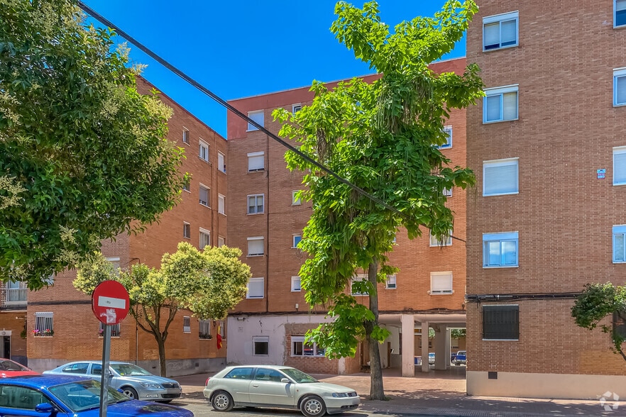 Calle Alonso Sánchez, 8, Alcalá de Henares, Madrid for sale - Primary Photo - Image 1 of 1