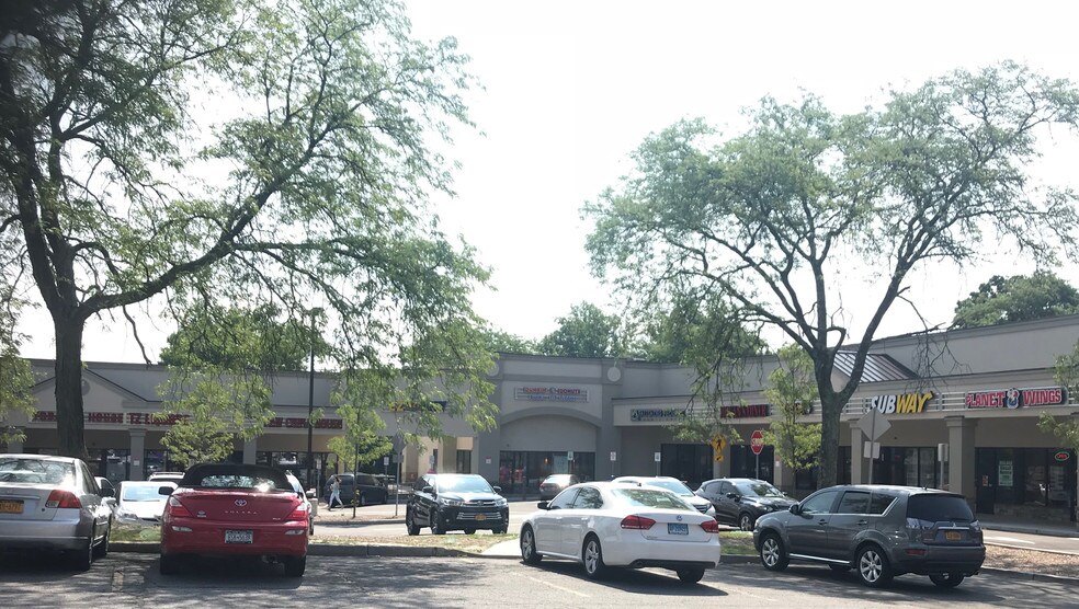 1 Orangetown Shopping Ctr, Orangeburg, NY, 10962 Retail Space For