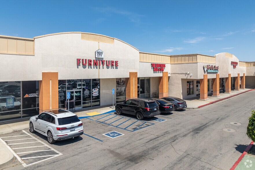 82126-82128 US Highway 111, Indio, CA for sale - Building Photo - Image 3 of 7