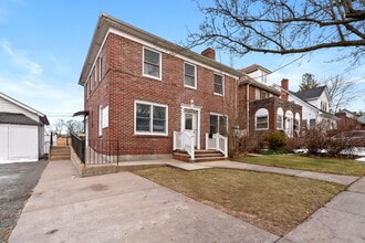 149 Glenwood Ave, Staten Island, NY for lease Interior Photo- Image 2 of 19