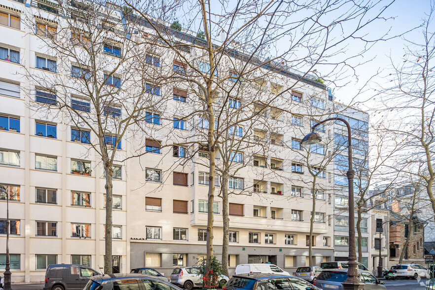 Office in Paris for lease - Building Photo - Image 3 of 3