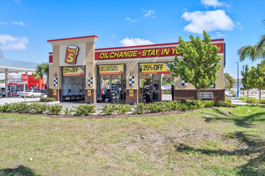 15045 NW 7th Ave, Miami, FL for sale - Building Photo - Image 3 of 7