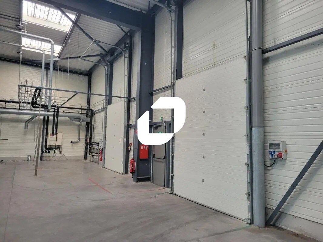 Office in Les Sorinières for lease Interior Photo- Image 1 of 8