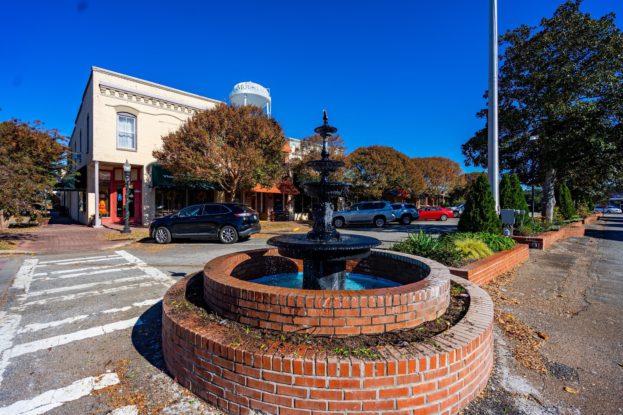 143 N Main, Pine Mountain, GA 31822 143 N Main