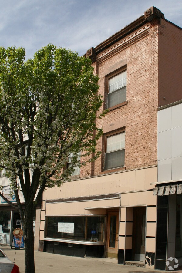 112 Washington Ave, Endicott, NY 13760 Property Record