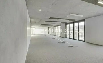 Office in Lyon for lease Interior Photo- Image 2 of 9