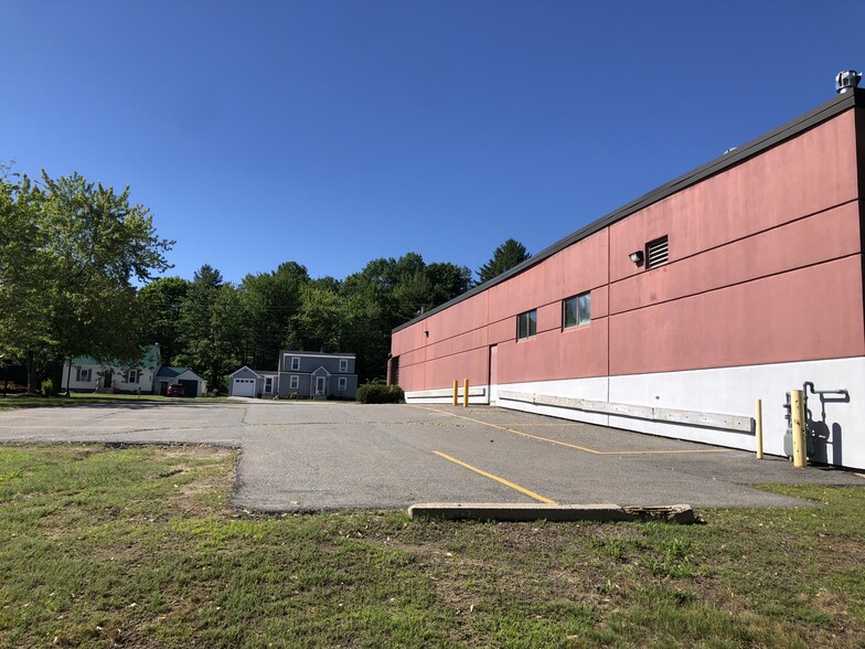 637 Minot Ave, Auburn, ME for lease - Building Photo - Image 2 of 8