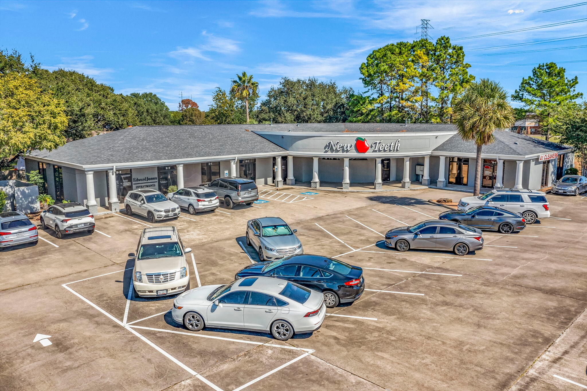 2750 W Main St, League City, TX for sale Building Photo- Image 1 of 7