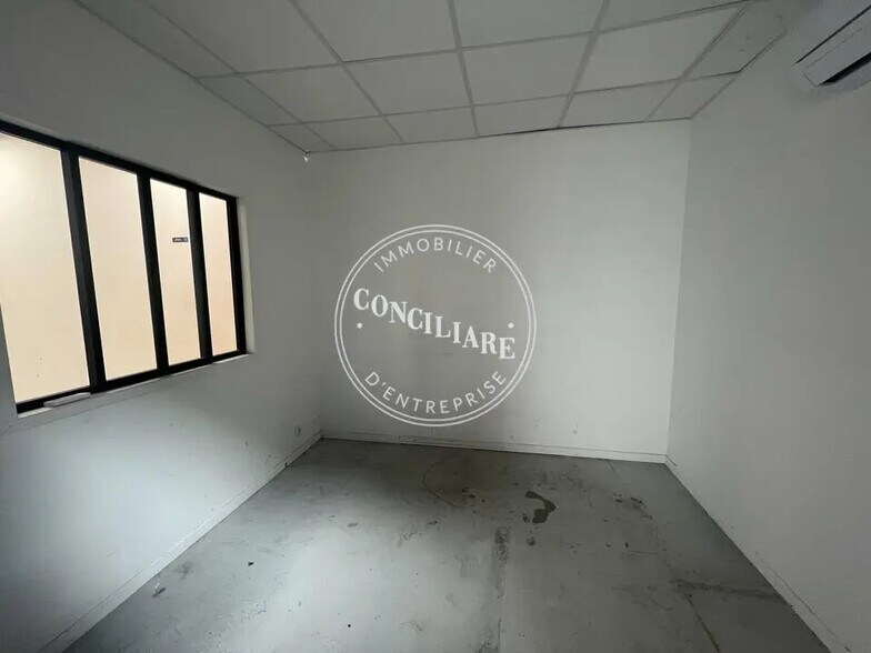 Industrial in Toulouse for lease - Interior Photo - Image 3 of 5