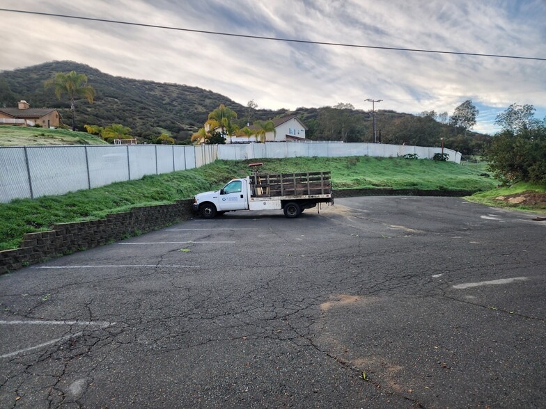 14475 Olde Highway 80, El Cajon, CA for lease - Primary Photo - Image 1 of 6