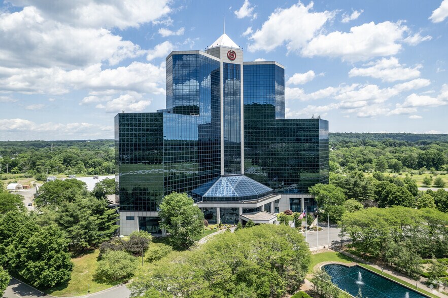 1 International Blvd, Mahwah, NJ for sale - Primary Photo - Image 1 of 1