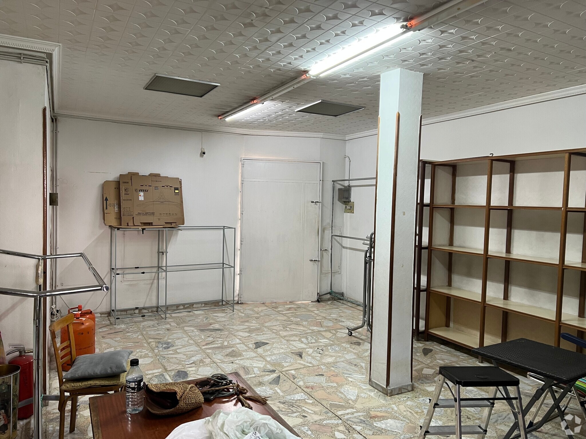 Retail in Morata de Tajuña, Madrid for lease Interior Photo- Image 1 of 3