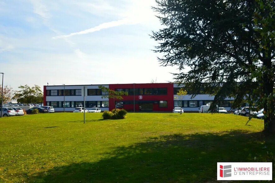 Office in Lanester for lease - Building Photo - Image 1 of 1