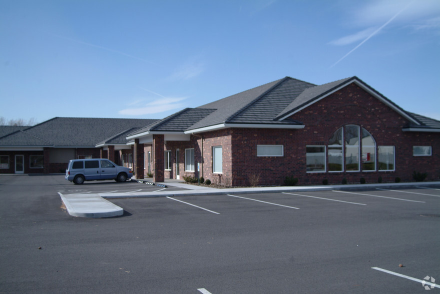 343 Wellsian Way, Richland, WA for sale - Building Photo - Image 1 of 1