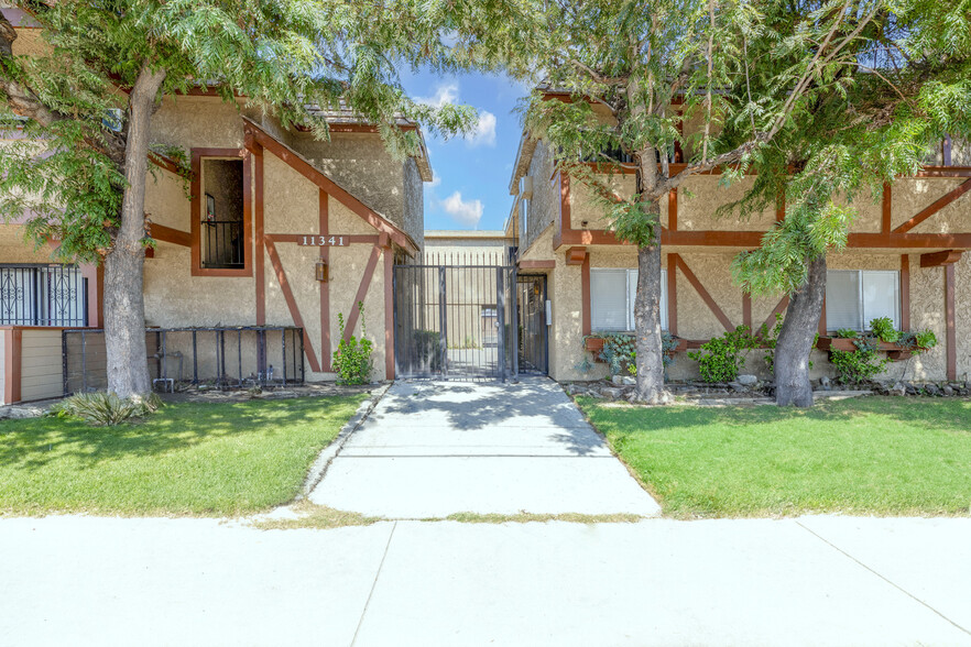 11341 Victory Blvd, North Hollywood, CA for sale - Building Photo - Image 1 of 16