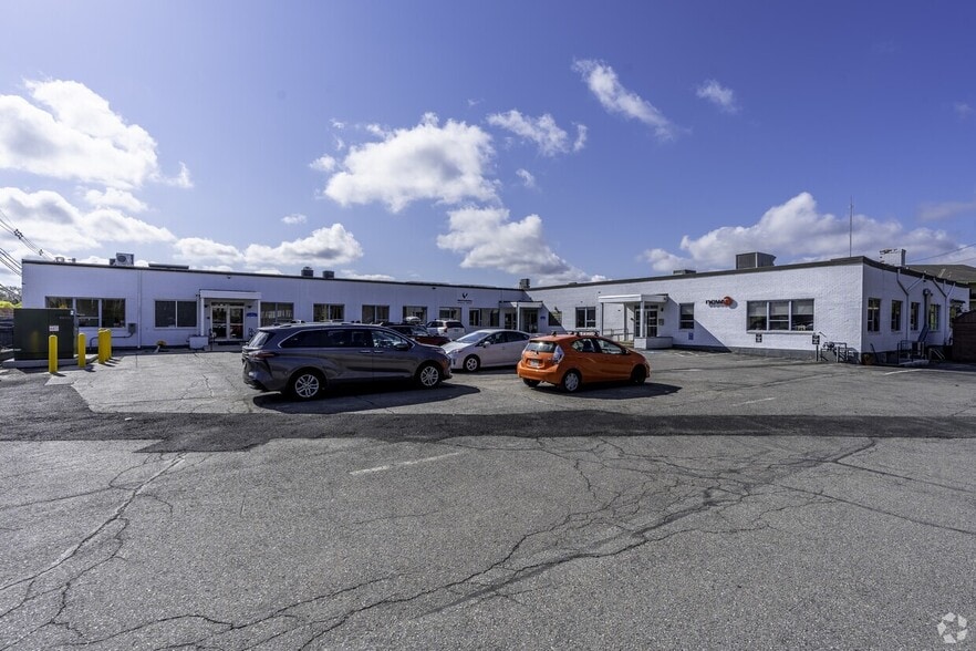 19-29 Needham St, Newton MA - Life Science