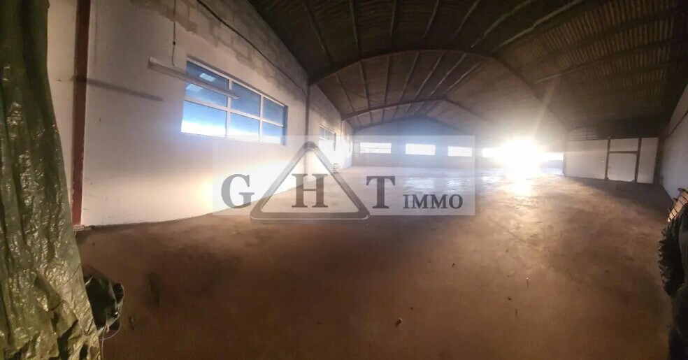 Industrial in La Forêt-le-Roi for sale - Building Photo - Image 1 of 5