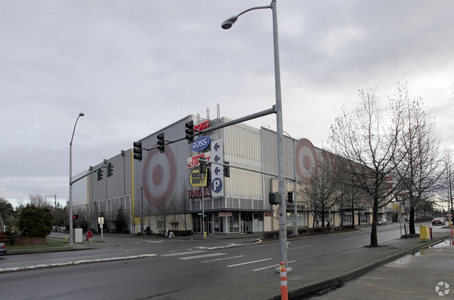 300-500 NE Northgate Way, Seattle, WA for lease - Building Photo - Image 2 of 4